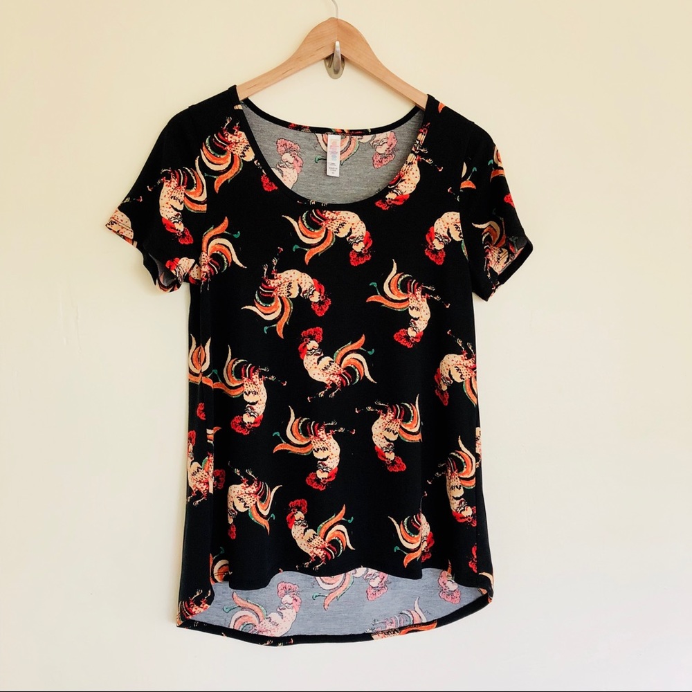 NWOT LuLaRoe Rooster Classic Tee